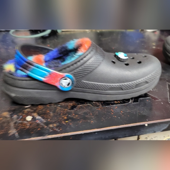 Shoes - Picture 6 of 7